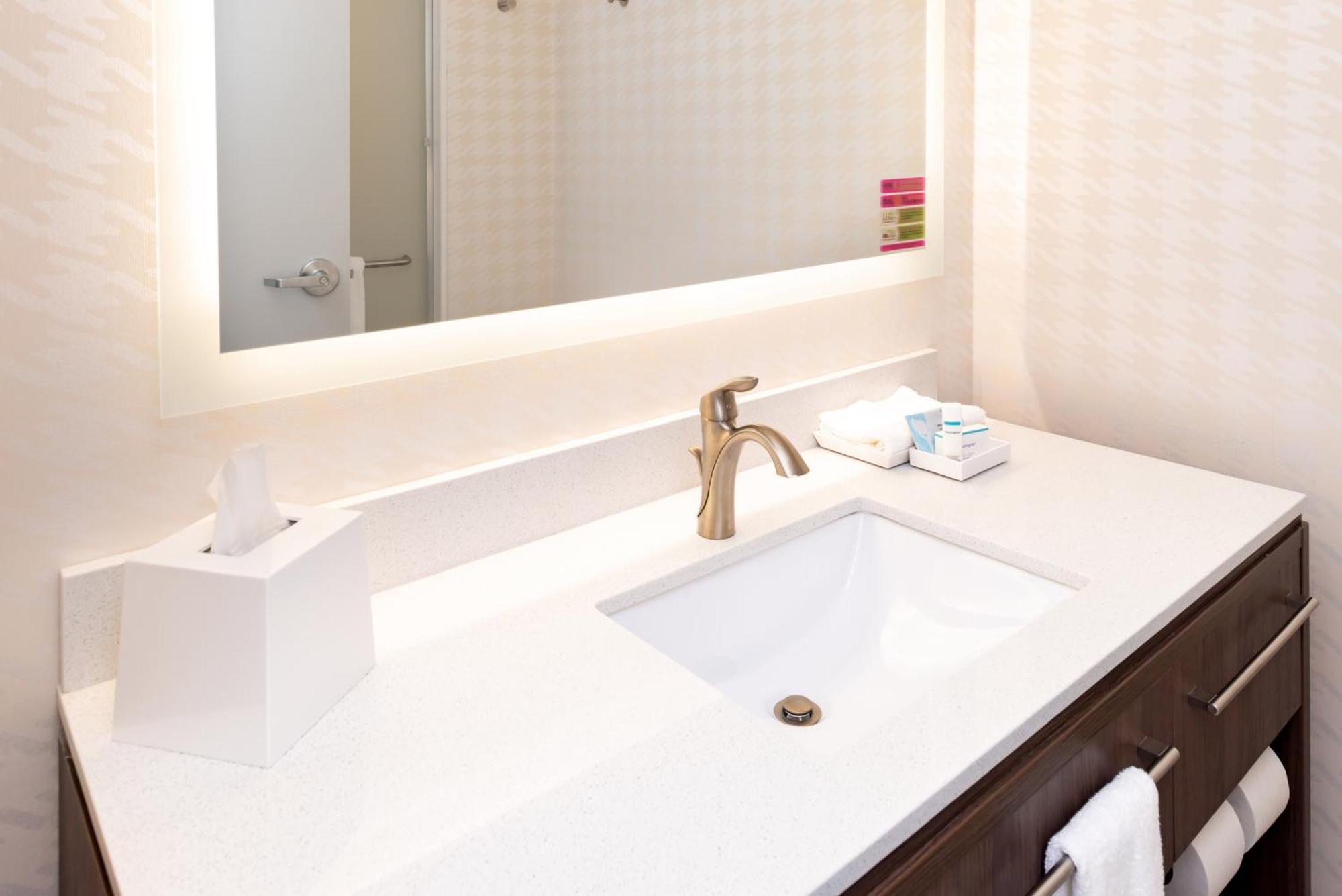 Home2 Suites By Hilton Columbia Downtown מראה חיצוני תמונה